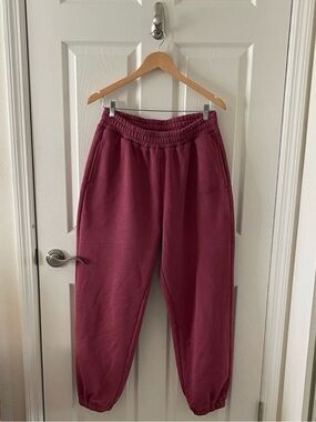 Comfrt Minimalist Sweatpant